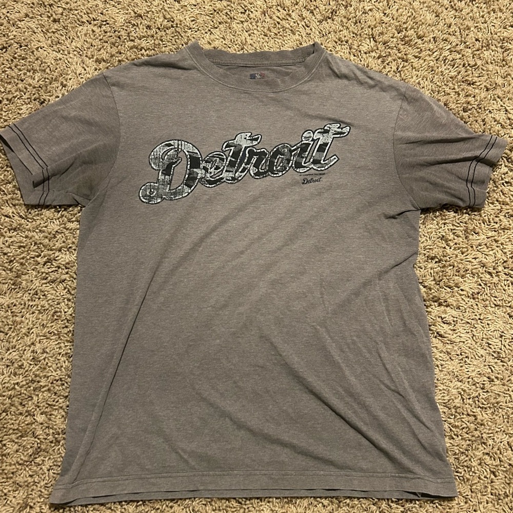 Gray Detroit Graphic T-Shirt